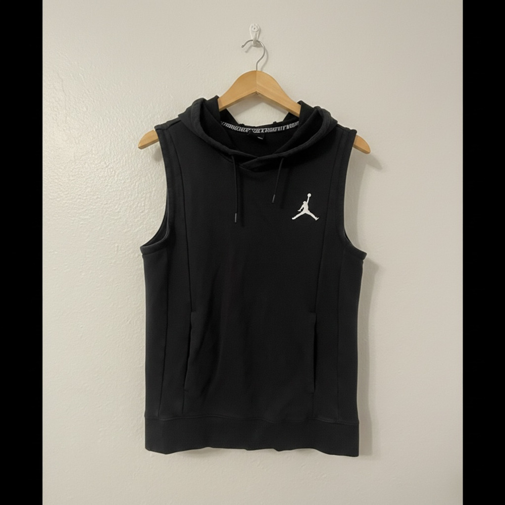 Jordan Dri-FIT Sport Men's Sleeveless Pullover Hoodie
Size S